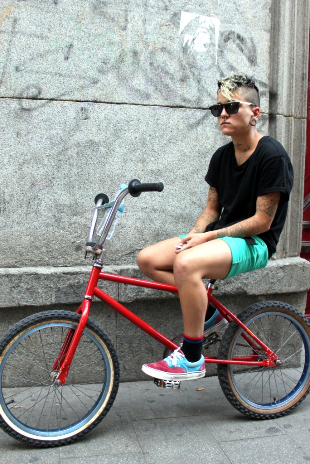 H&M-Brick-Lane-Bike-moda-hombre-fashion-man-menswear-bicicleta-chic-hipster-modaddiction-h&m-marzo-2013-march-2013-trends-tendencias-urban-urbano-deporte-casual-sport-smart-riders-3