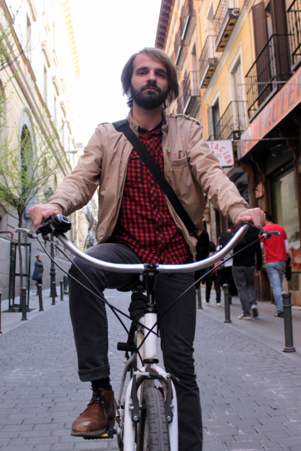 H&M-Brick-Lane-Bike-moda-hombre-fashion-man-menswear-bicicleta-chic-hipster-modaddiction-h&m-marzo-2013-march-2013-trends-tendencias-urban-urbano-deporte-casual-sport-smart-riders-7