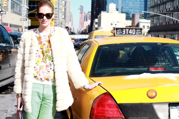 Street-style-NYFW-street-looks-new-york-fashion-week-nueva-york-semana-moda-calle-modaddiction-look-estilo-style-moda-fashion-trends-tendencias-2