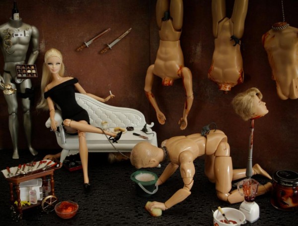 barbie-killer-ken-mariel-clayton-photography-fotografia-barbie-asesina-modaddiction-13
