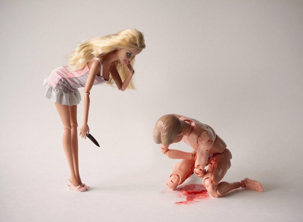 barbie-killer-ken-mariel-clayton-photography-fotografia-barbie-asesina-modaddiction-3